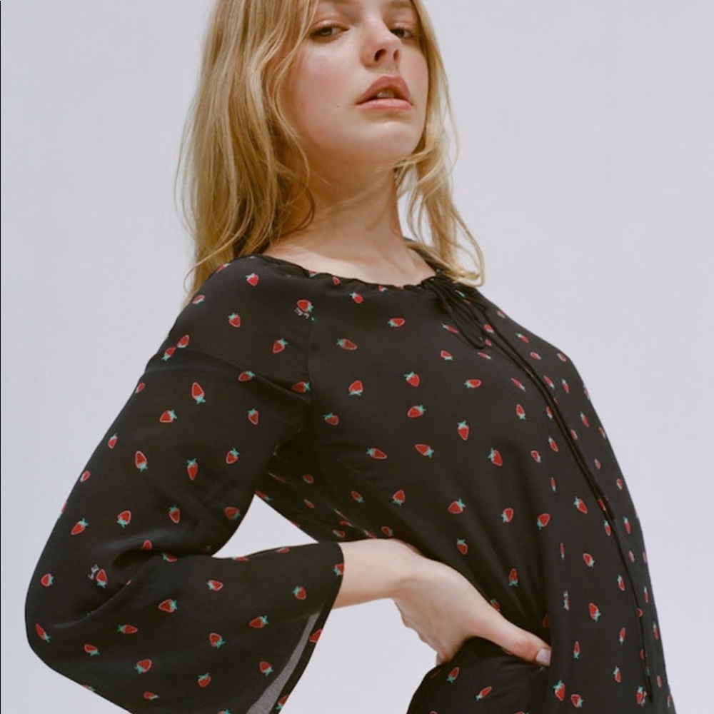 Réalisation | La Luna Dress in Black Strawberry